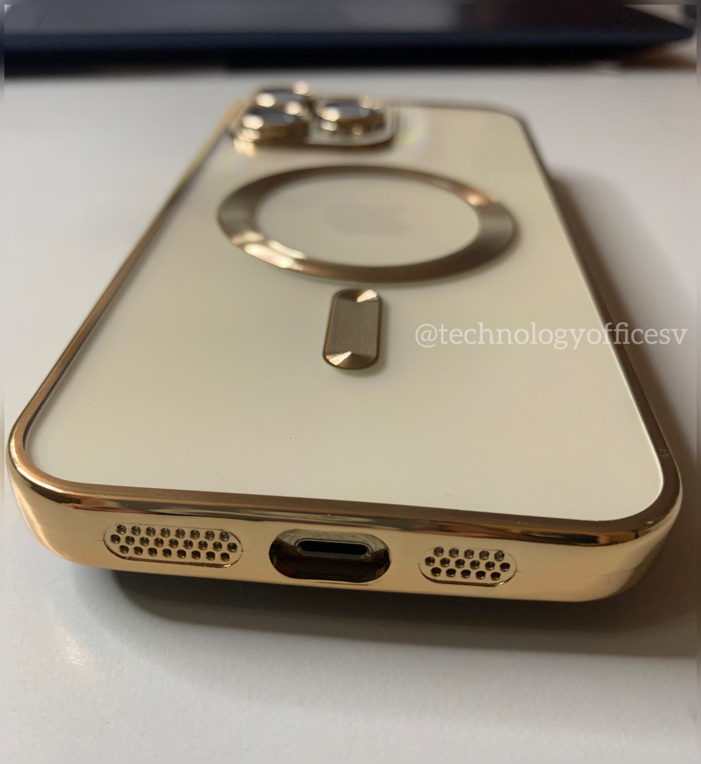 iPhone Magsafe Case Dorado